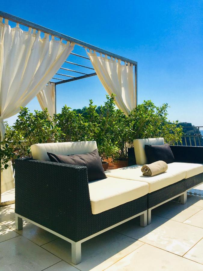 Apartment 202 Luxury Terrace View